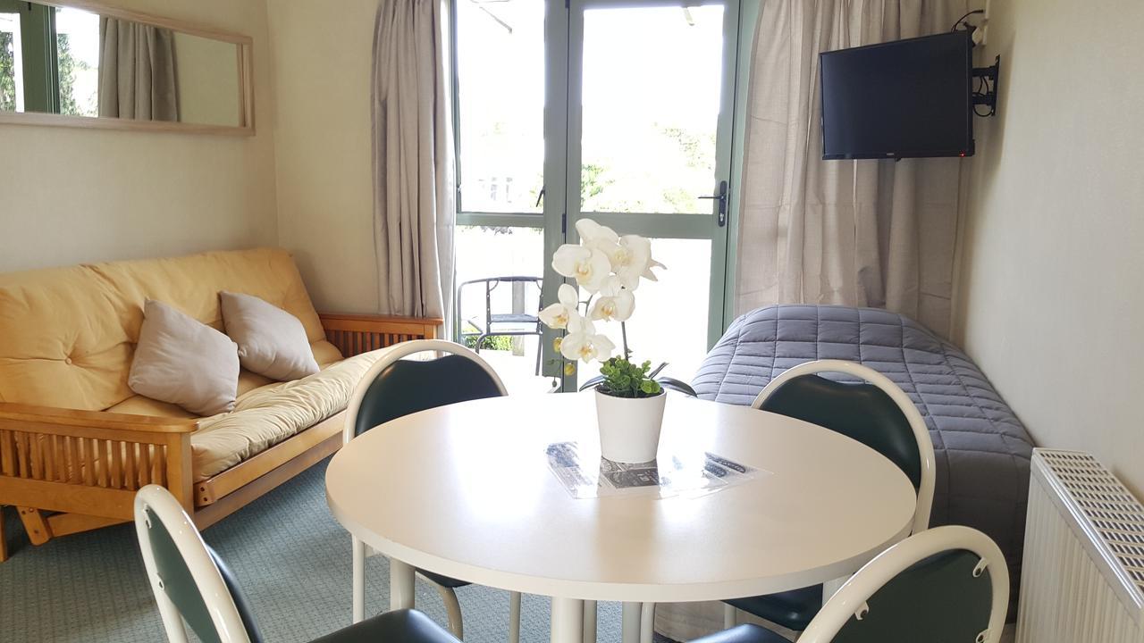 Catlins Area Motel Owaka Extérieur photo
